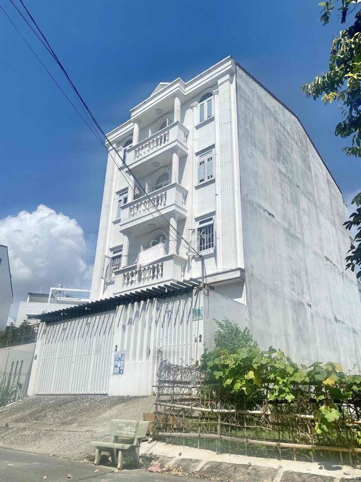 phòng thoáng mát, có gác, balcon gió trời gần BX quận 8. ub bình hưng