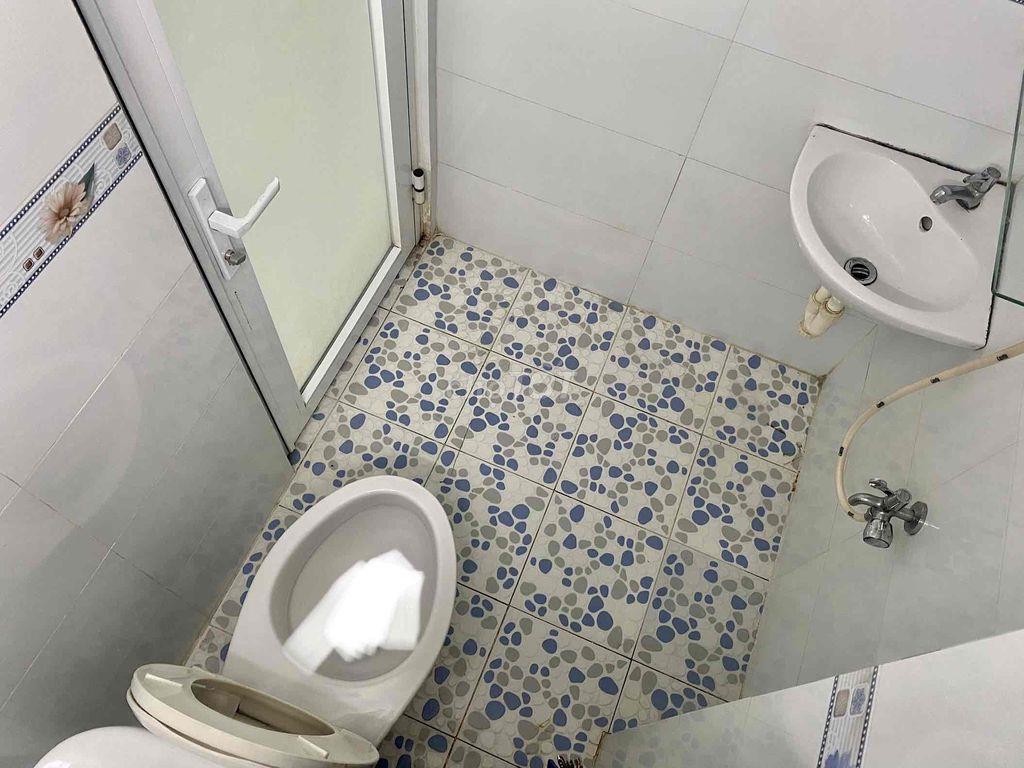 Phòng mới thoáng đẹp, gác rộng.gần kcn Tân Bình, chợ Phạm Đăng Giảng.