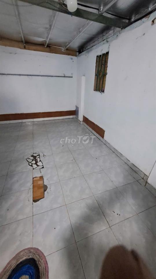 Phòng trọ 20m2, giá 1,8tr/ tháng, ngay vòng xoay Trung Sơn