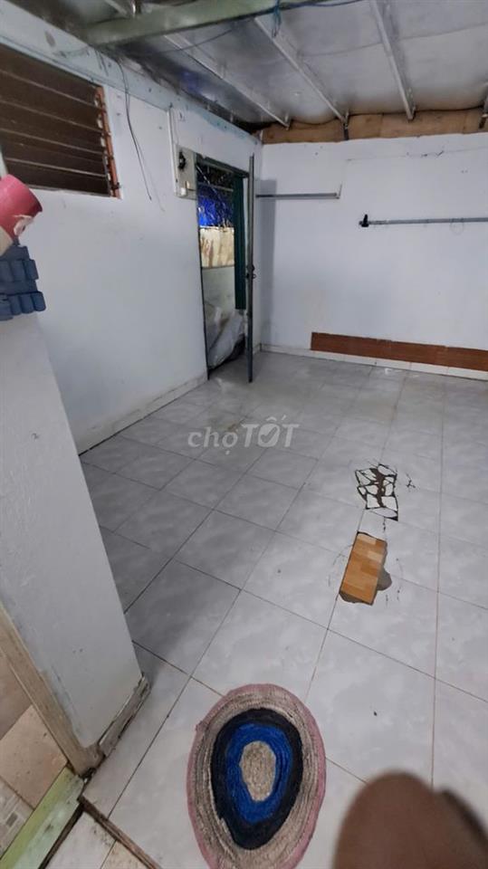 Phòng trọ 20m2, giá 1,8tr/ tháng, ngay vòng xoay Trung Sơn