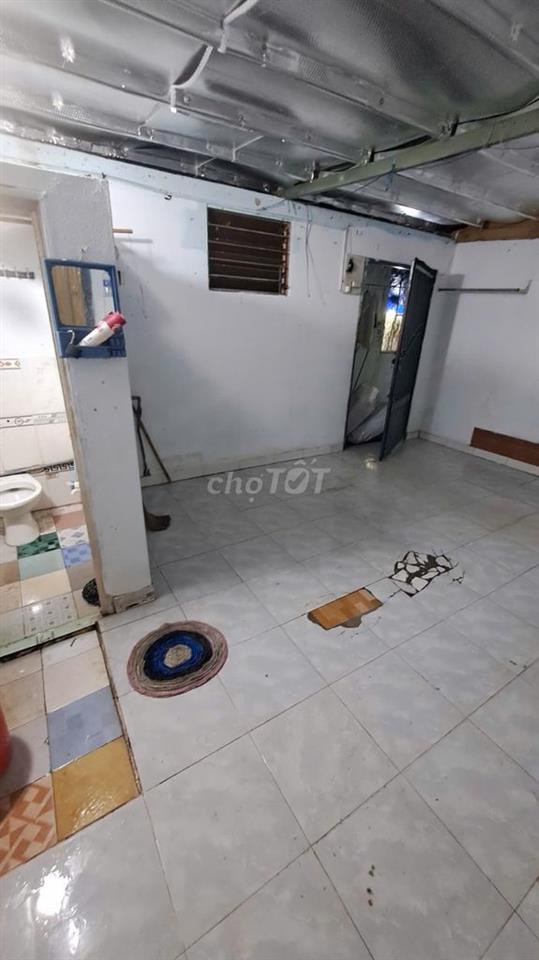 Phòng trọ 20m2, giá 1,8tr/ tháng, ngay vòng xoay Trung Sơn