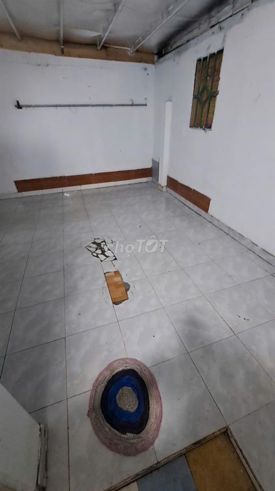 Phòng trọ 20m2, giá 1,8tr/ tháng, ngay vòng xoay Trung Sơn
