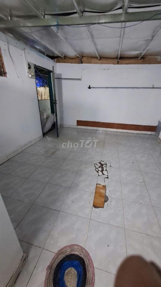 Phòng trọ 20m2, giá 1,8tr/ tháng, ngay vòng xoay Trung Sơn