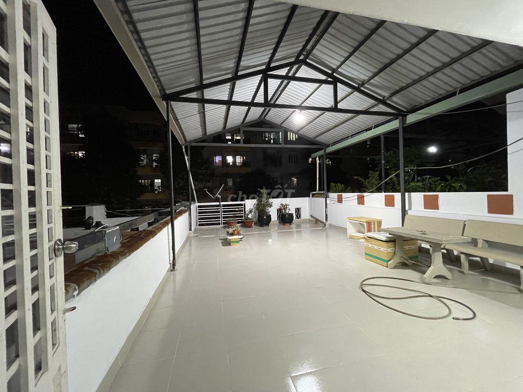 NHÀ MẶT TIỀN  - DT 95M², SÁT TRƯỜNG HỌC, SỔ HỒNG RIÊNG - 10 tỷ