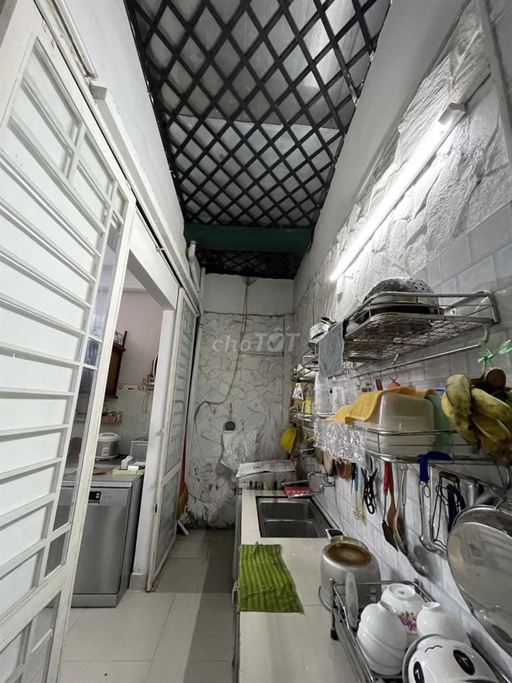 NHÀ MẶT TIỀN  - DT 95M², SÁT TRƯỜNG HỌC, SỔ HỒNG RIÊNG - 10 tỷ