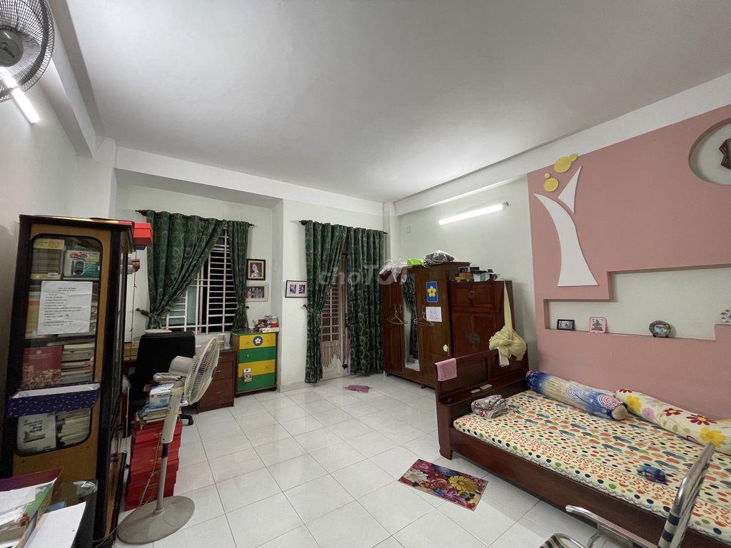 NHÀ MẶT TIỀN  - DT 95M², SÁT TRƯỜNG HỌC, SỔ HỒNG RIÊNG - 10 tỷ