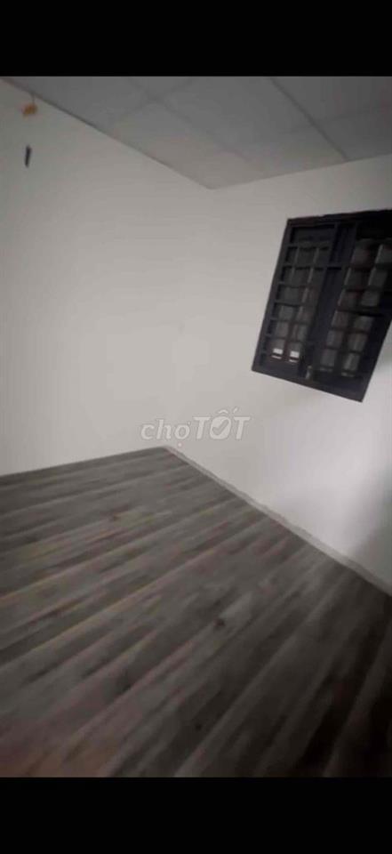 nhà mới mặt tiền rộng có thể kinh doanh đủ các loại dich vụ