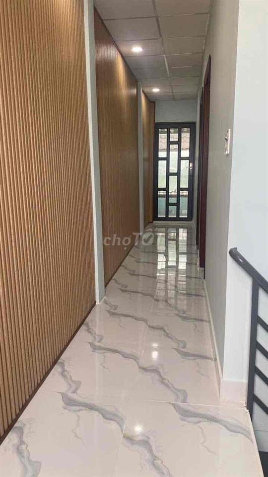 nhà mới đẹp đường không ngập nước