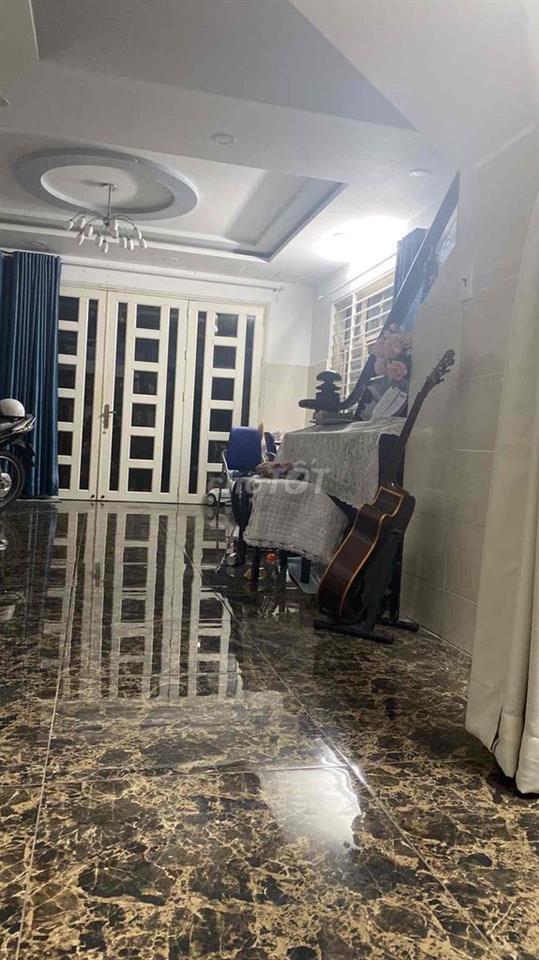 Tuyển sinh viên Cơ đốc hỗ trợ ở