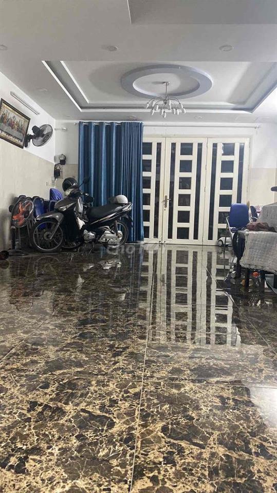 Tuyển sinh viên Cơ đốc hỗ trợ ở