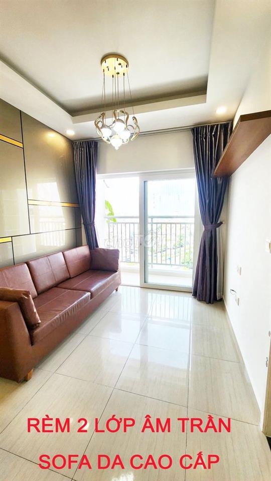 Chính Chủ bán căn hộ view hồ bơi 2PN, 2WC full nội thất cao cấp