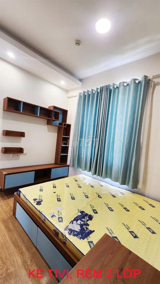 Chính Chủ bán căn hộ view hồ bơi 2PN, 2WC full nội thất cao cấp