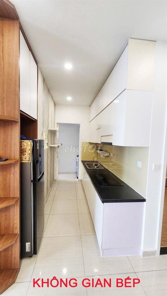 Chính Chủ bán căn hộ view hồ bơi 2PN, 2WC full nội thất cao cấp