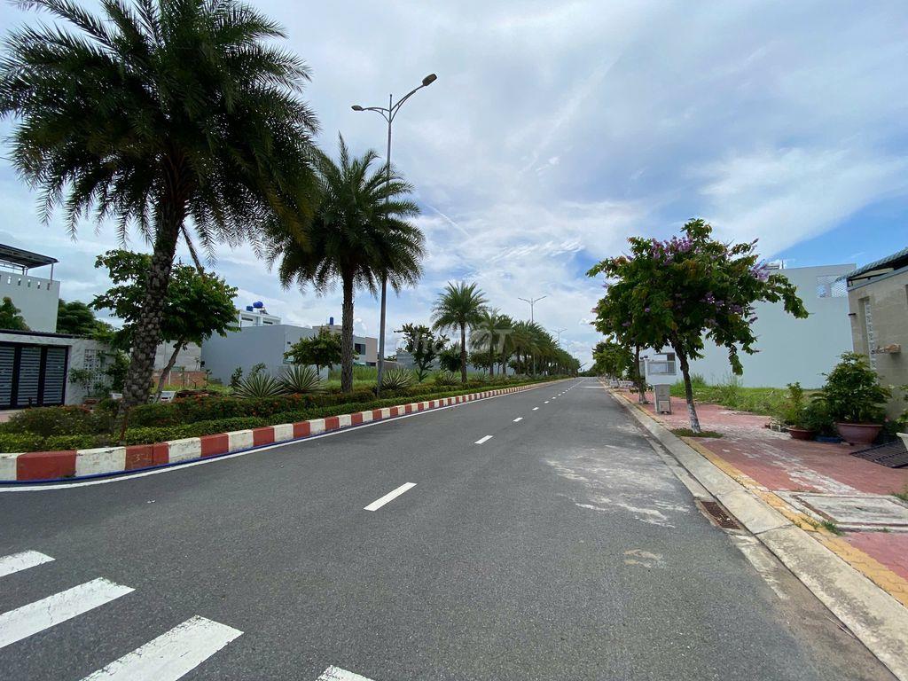 Đất nền Khu dân cư TTHC mới Thủ Thừa, xây dựng tự do, sổ hồng riêng