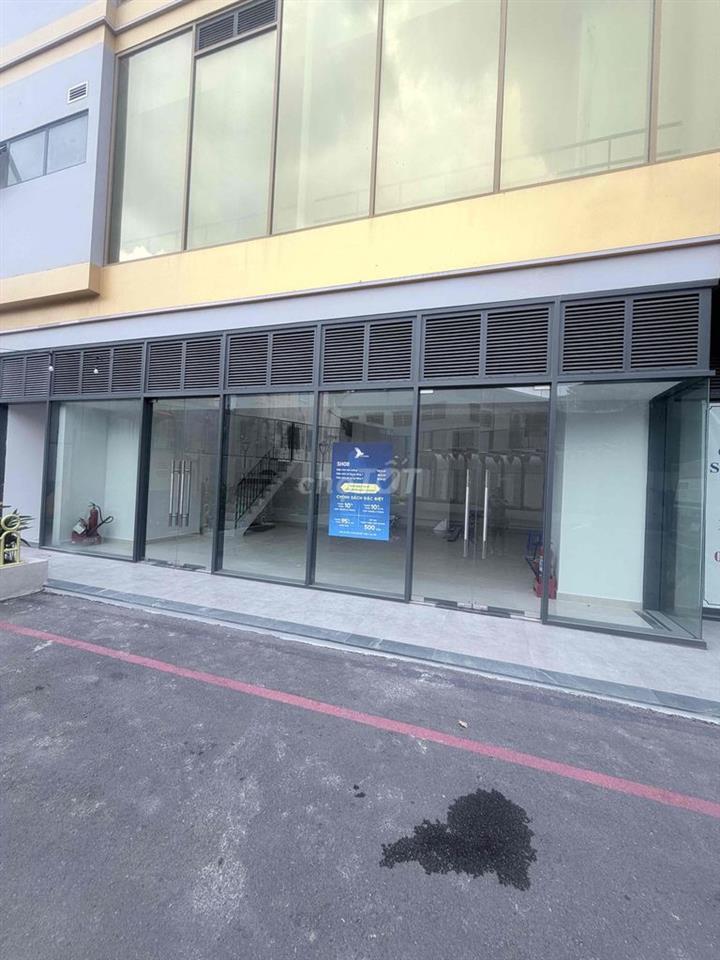 CHO THUÊ SHOPHOUSE 139m2 TRỆT + LẦU CC D-HOMME HỒNG BÀNG QUẬN 6 35tr