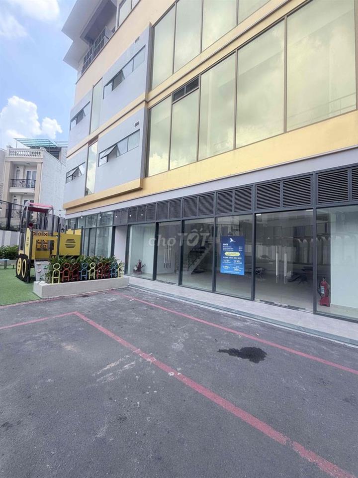 CHO THUÊ SHOPHOUSE 139m2 TRỆT + LẦU CC D-HOMME HỒNG BÀNG QUẬN 6 35tr