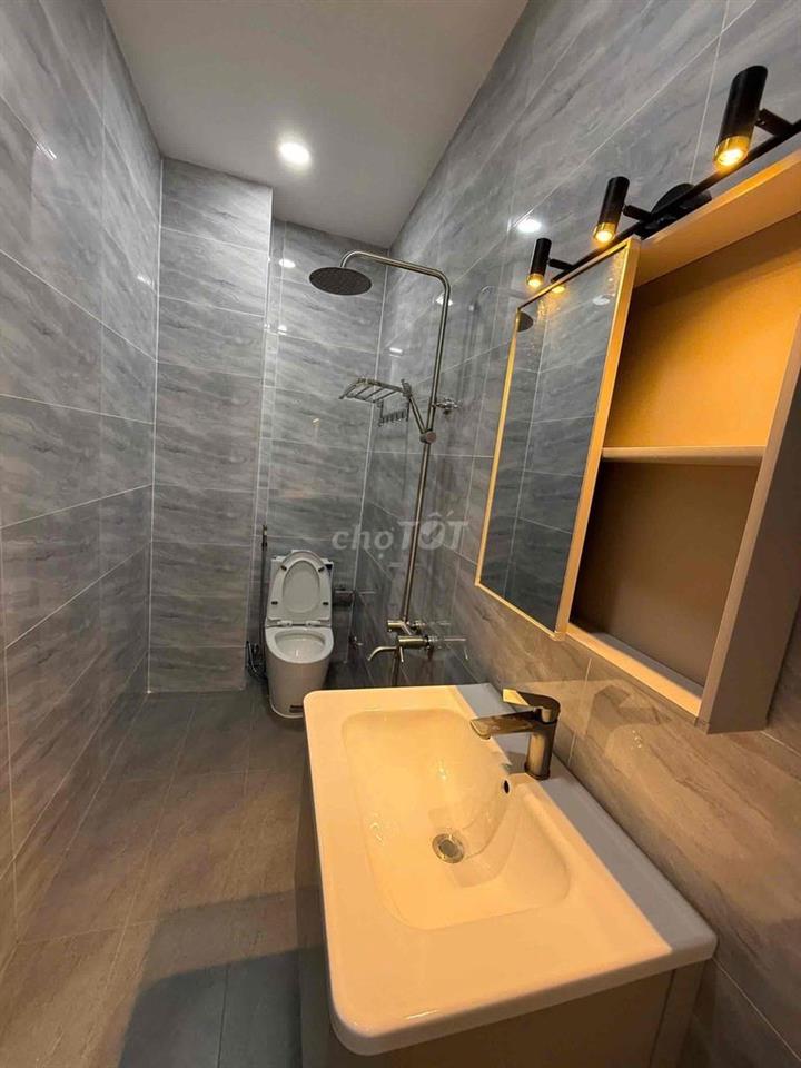 nhà lô góc tây lân chính chủ bán