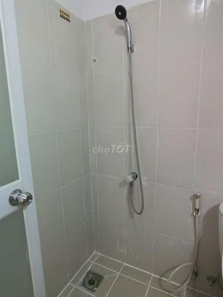 Tôi chính chủ cần bán gấp C/C Ehome 3-Block B2, 2 Phòng ngủ, 2WC, 64m2