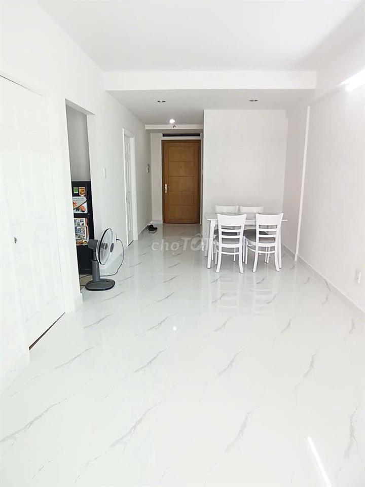 Tôi chính chủ cần bán gấp C/C Ehome 3-Block B2, 2 Phòng ngủ, 2WC, 64m2
