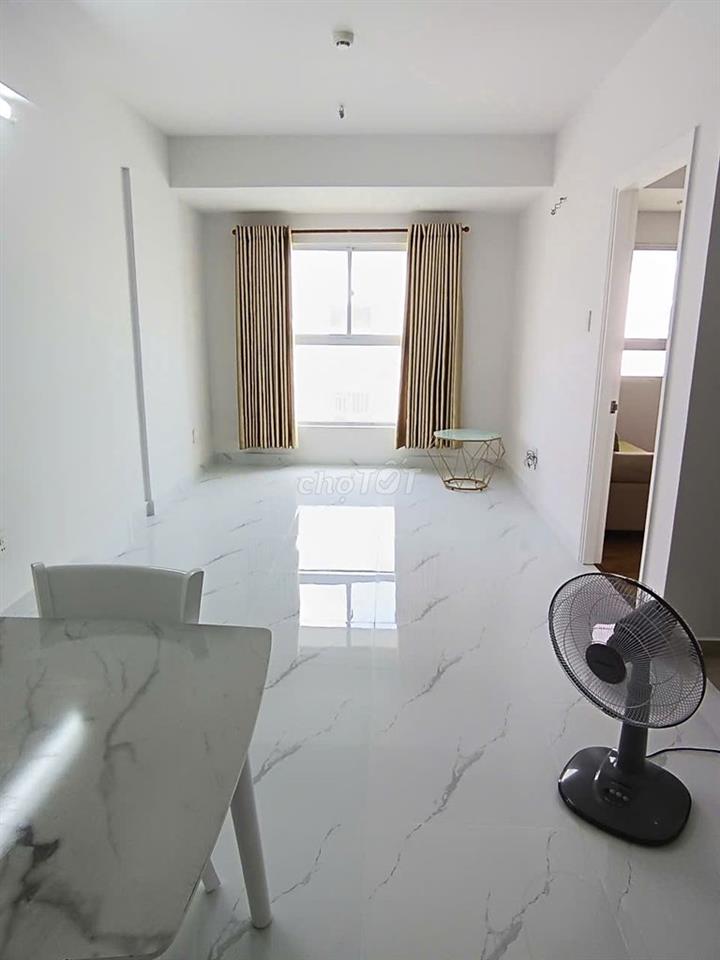 Tôi chính chủ cần bán gấp C/C Ehome 3-Block B2, 2 Phòng ngủ, 2WC, 64m2