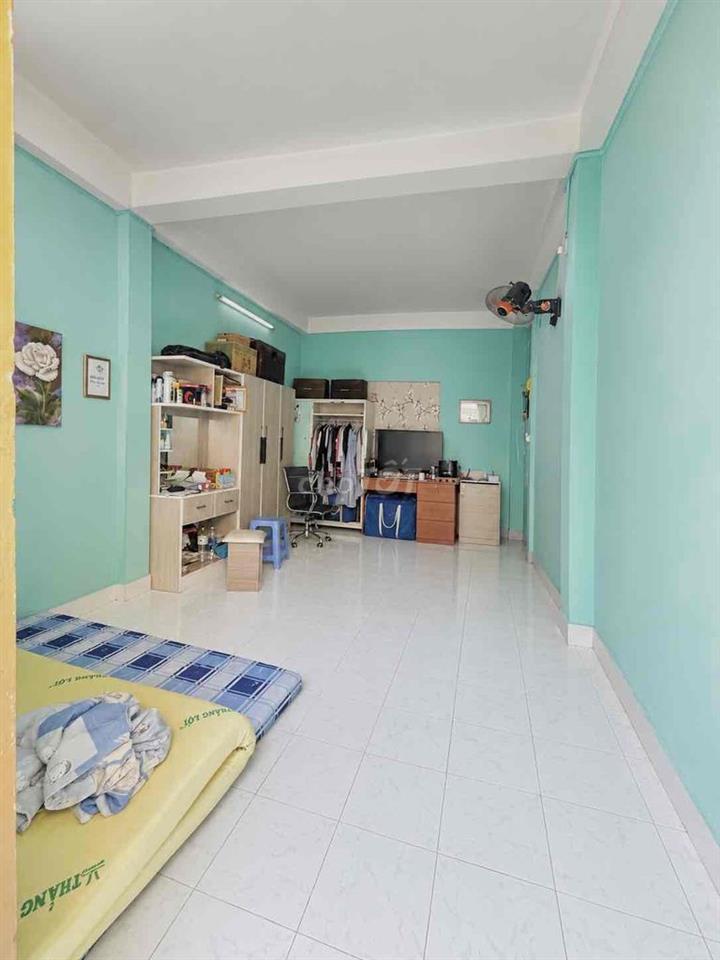 căn 80m2- lầu 2