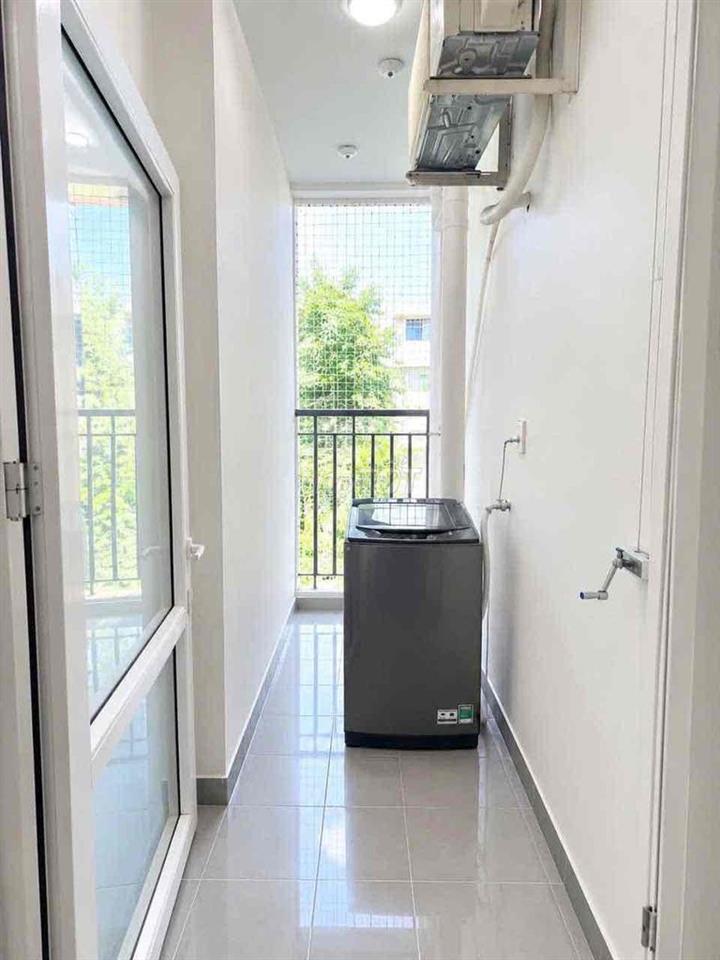 căn hộ sát bên Đầm Sen