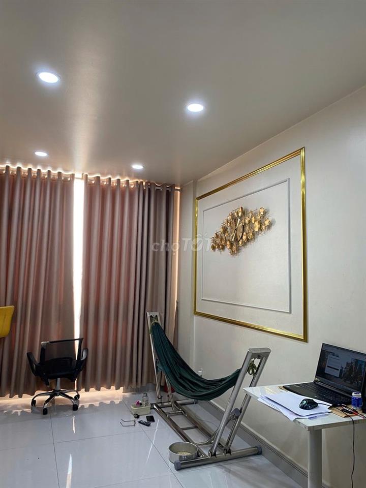 CHÍNH CHỦ BÁN CĂN HỘ CÒN MỚI, DỌN VÀO Ở NGAY, TIẾP NGƯỜI THIỆN CHÍ