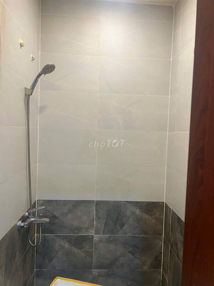CHÍNH CHỦ BÁN CĂN HỘ CÒN MỚI, DỌN VÀO Ở NGAY, TIẾP NGƯỜI THIỆN CHÍ