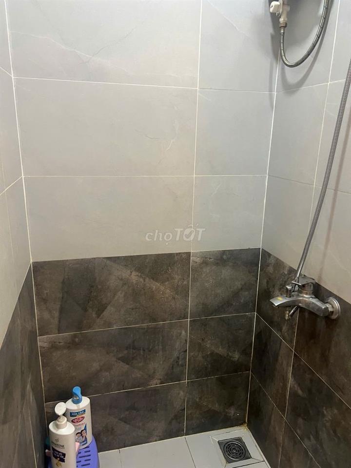 CHÍNH CHỦ BÁN CĂN HỘ CÒN MỚI, DỌN VÀO Ở NGAY, TIẾP NGƯỜI THIỆN CHÍ