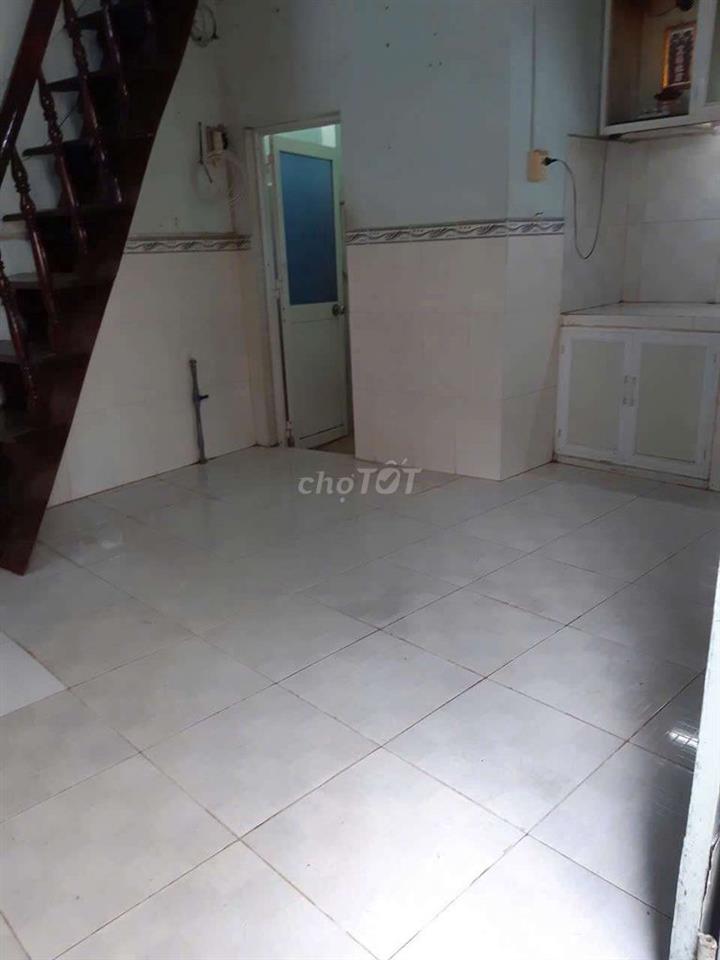 Nhà phố số Quận có Hộ Khẩu riêng, chỉ cách MT LÊ ĐÌNH CẨN chỉ 01 căn