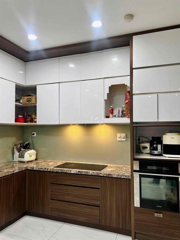 bán căn hộ Cao Ốc Res 11, kế bên Đầm Sen, 82m2 2PN-2WC nhà đẹp, có Sổ