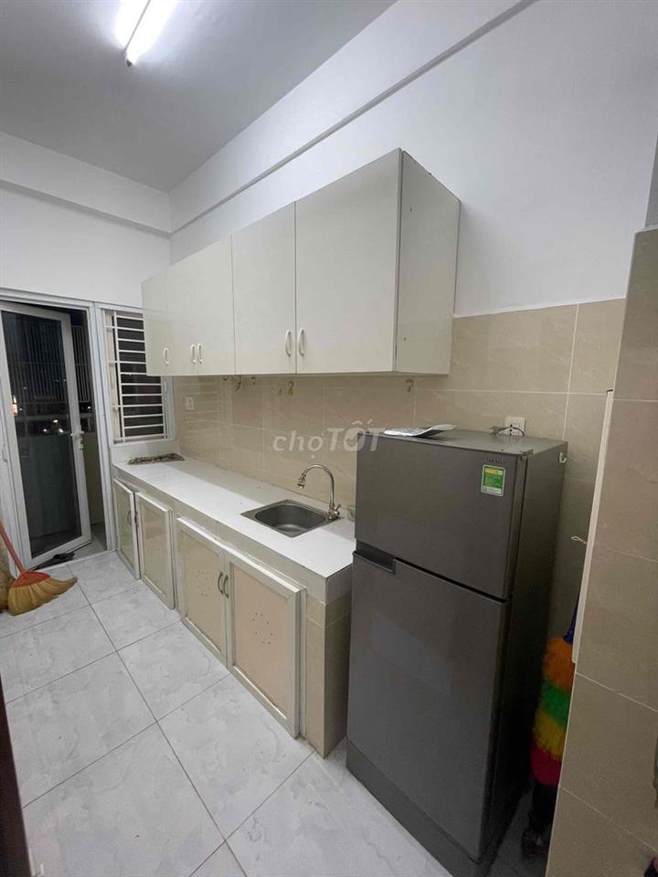 Bán căn hộ chung cư Phú Thọ, quận 11, Sổ Hồng, 65m2 2PN căn góc thoáng