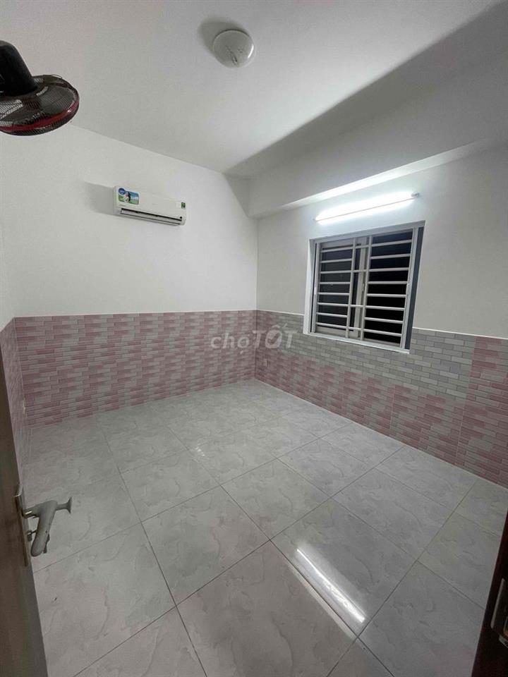Bán căn hộ chung cư Phú Thọ, quận 11, Sổ Hồng, 65m2 2PN căn góc thoáng