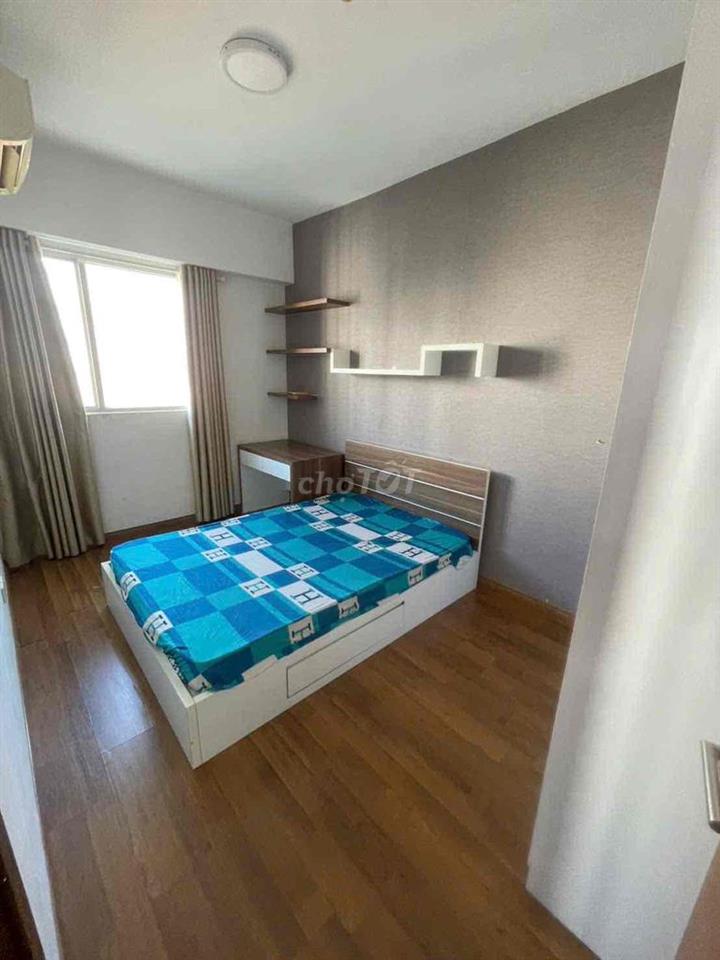 Cần Bán gấp căn hộ Celadon City ( khu Ruby ) 80m2 3PN, căn góc, có Sổ