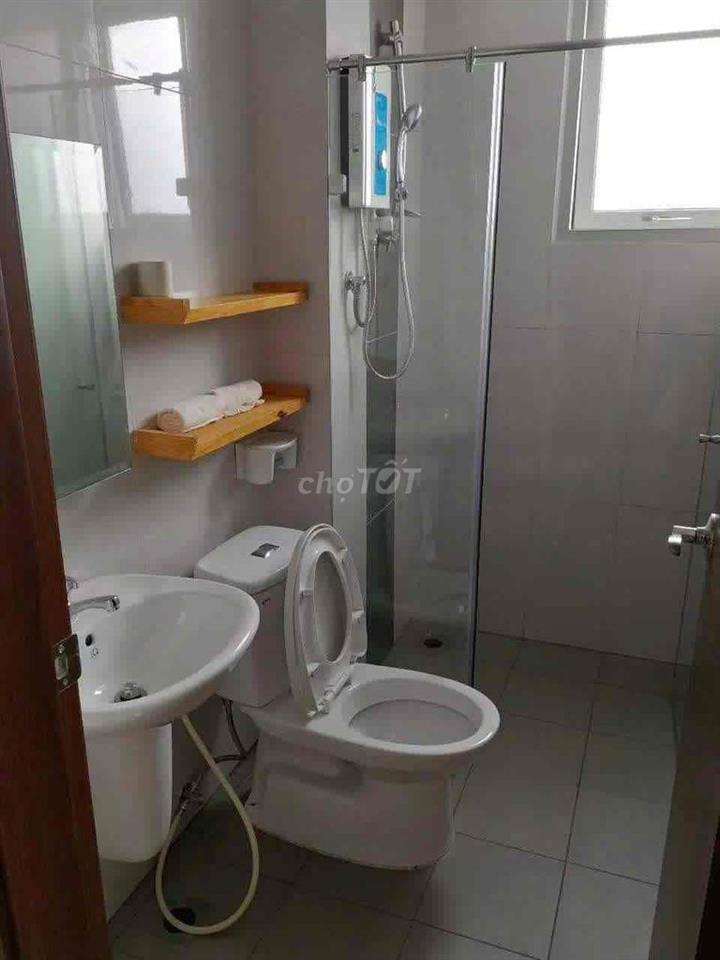 Bán căn hộ Ruby Celadon city, có Sổ Hồng, 71m2 2PN-2WC Full nội thất