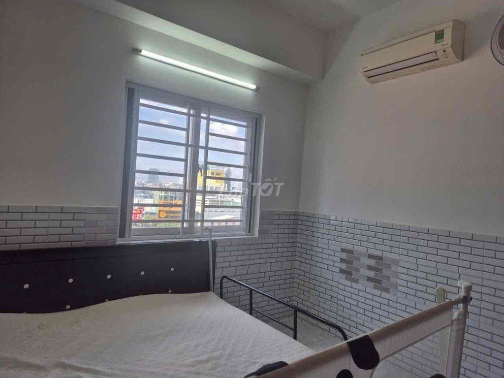 Cần bán nhanh căn hộ chung cư Phú Thọ, quận 11, căn góc 66m2 2PN-1WC
