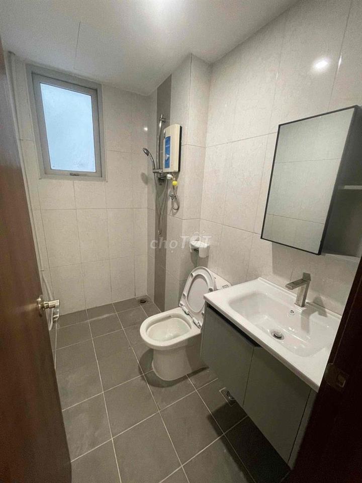 kẹt tiền cần bán gấp căn hộ Ruby Celadon city, 68m2 2PN Full Nt, SHR