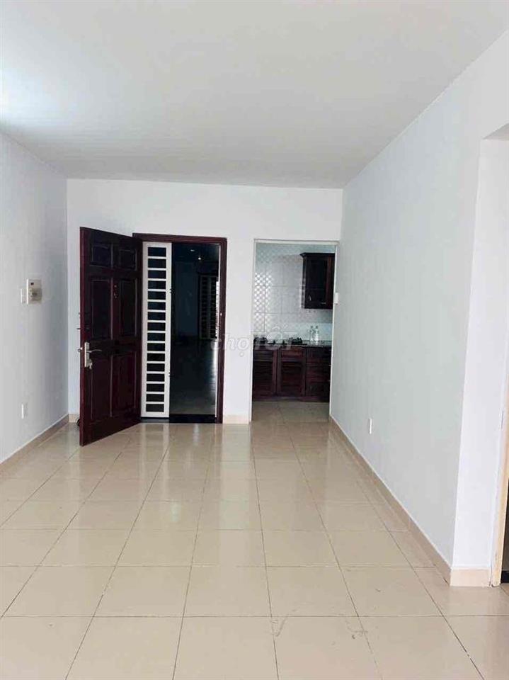 Cho thuê căn hộ Bàu Cát 2, Tân Bình, 70m2 2PN -2WC NTCB giá chỉ 10tr