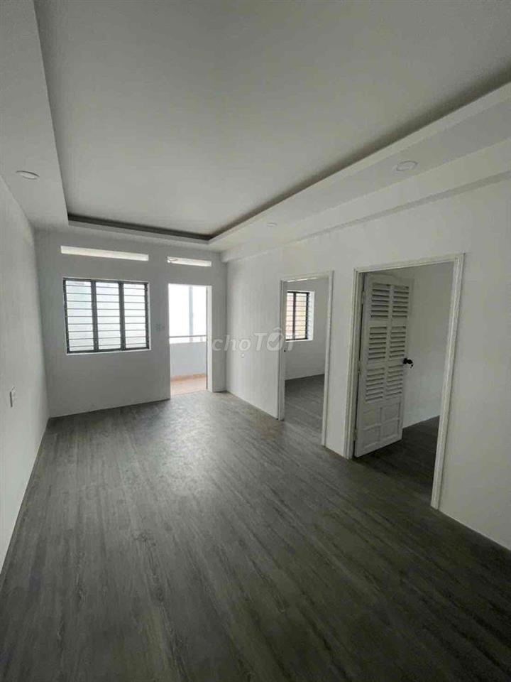 Cho thuê căn hộ Bàu Cát 2 (Thang bộ lầu 1 ) 55m2 2PN-1WC nhà trống rẻ
