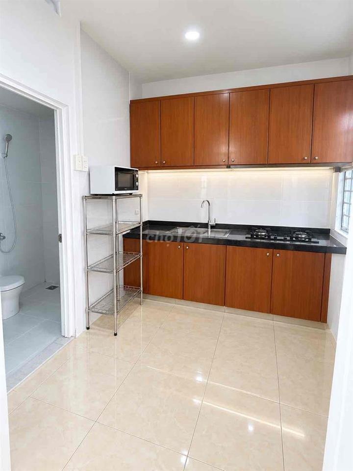 Cần tiền bán gấp căn hộ Bàu Cát 2 - Thang bộ lầu 2, có Sổ, 55m2 2PN