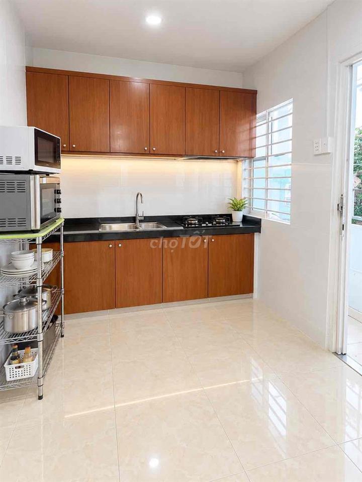 Cần tiền bán gấp căn hộ Bàu Cát 2 - Thang bộ lầu 2, có Sổ, 55m2 2PN