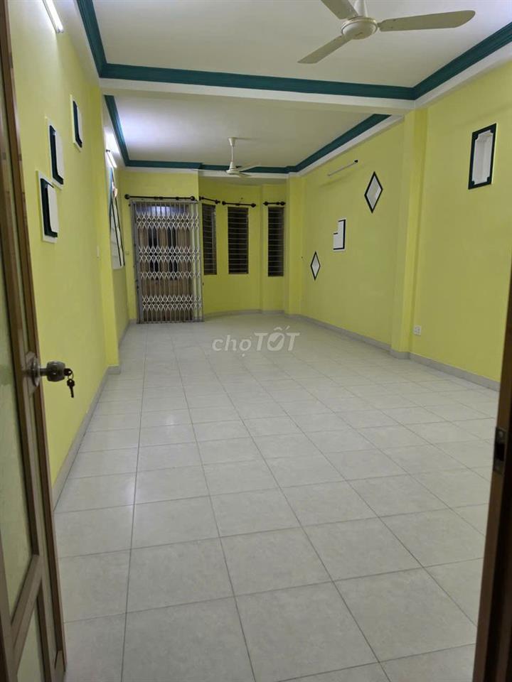 Nhà đẹp cho thuê, 4 tấm, mặt tiền Khu Tên Lửa