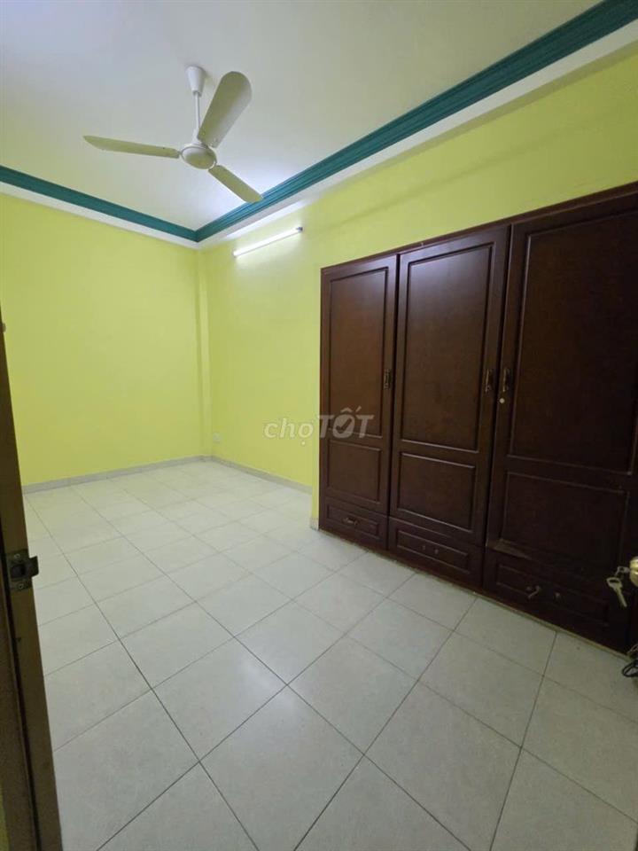 Nhà đẹp cho thuê, 4 tấm, mặt tiền Khu Tên Lửa