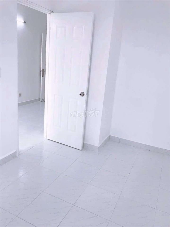 NGOC CẦN BÁN CĂN HÔ.GIÁ RẺ ,,CHỈ 650 TR,,C/c LÊ THÀNH TÂN TAO BÌNH TÂN