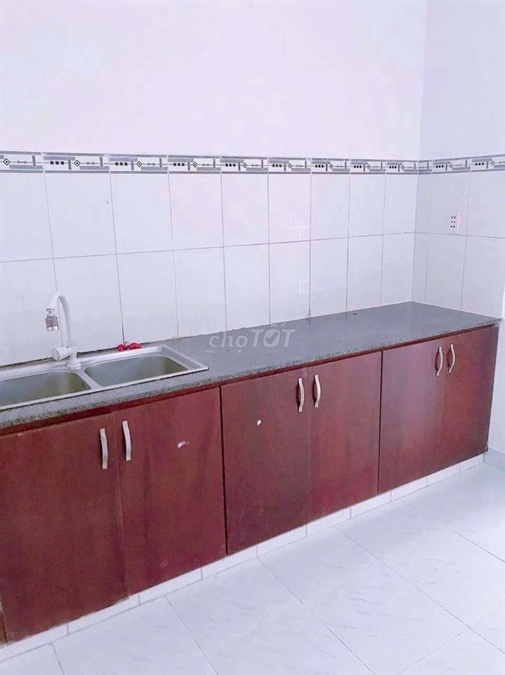 NGOC CẦN BÁN CĂN HÔ.GIÁ RẺ ,,CHỈ 650 TR,,C/c LÊ THÀNH TÂN TAO BÌNH TÂN