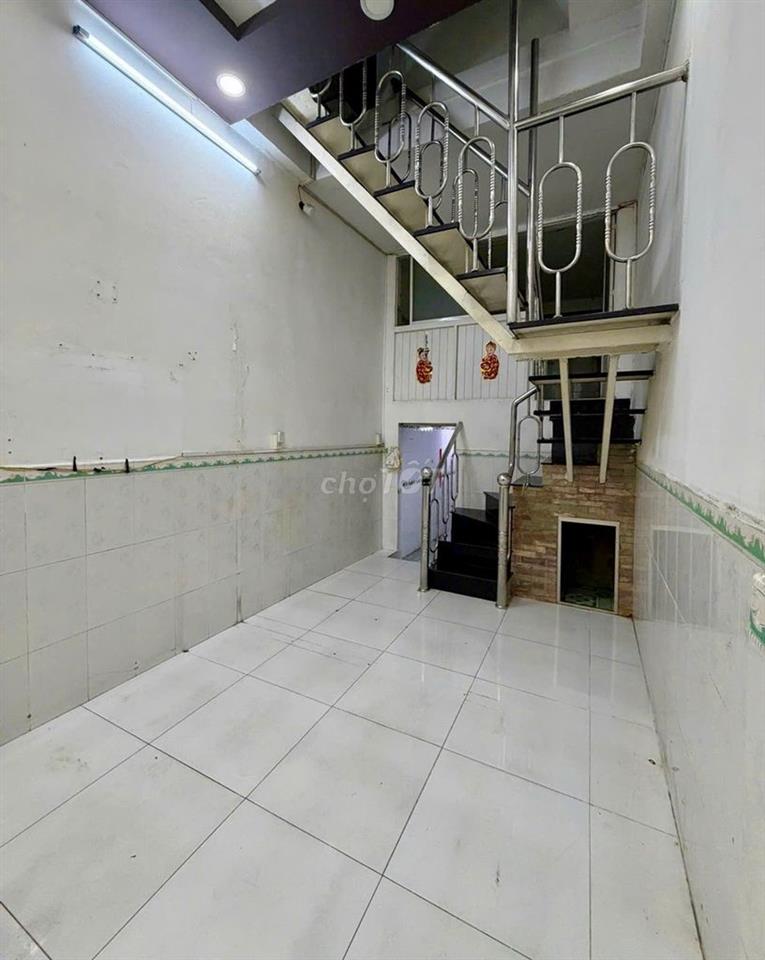Nhà rẻ 3 Tầng Bến XE Miền Tây 