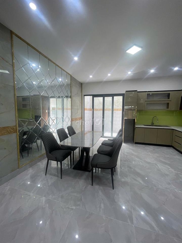 Nhà SHR liền kề Vinhomes Hóc Môn Giá: 3,2 tỷ