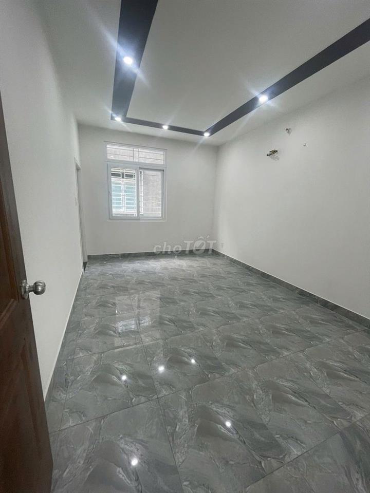 Nhà SHR liền kề Vinhomes Hóc Môn Giá: 3,2 tỷ