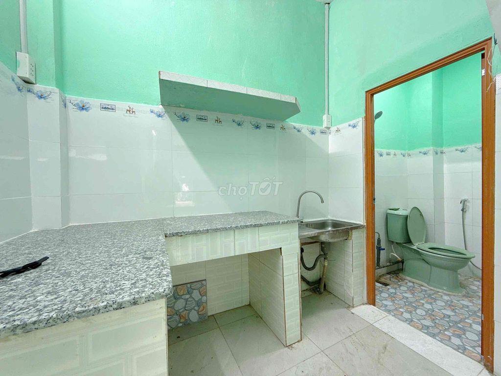 Nhà Phố 36,7m2 Hẻm 5m Đường Chiến Lược, về Aoen Bình Tân chỉ 5p đi xe