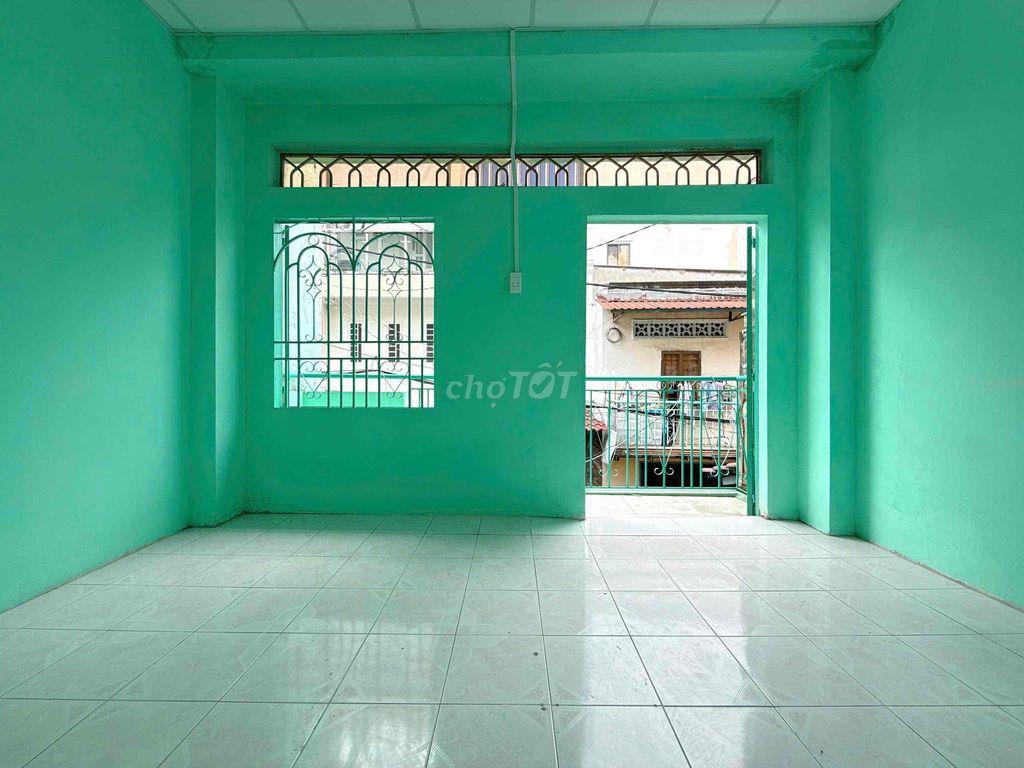 Nhà Phố 36,7m2 Hẻm 5m Đường Chiến Lược, về Aoen Bình Tân chỉ 5p đi xe